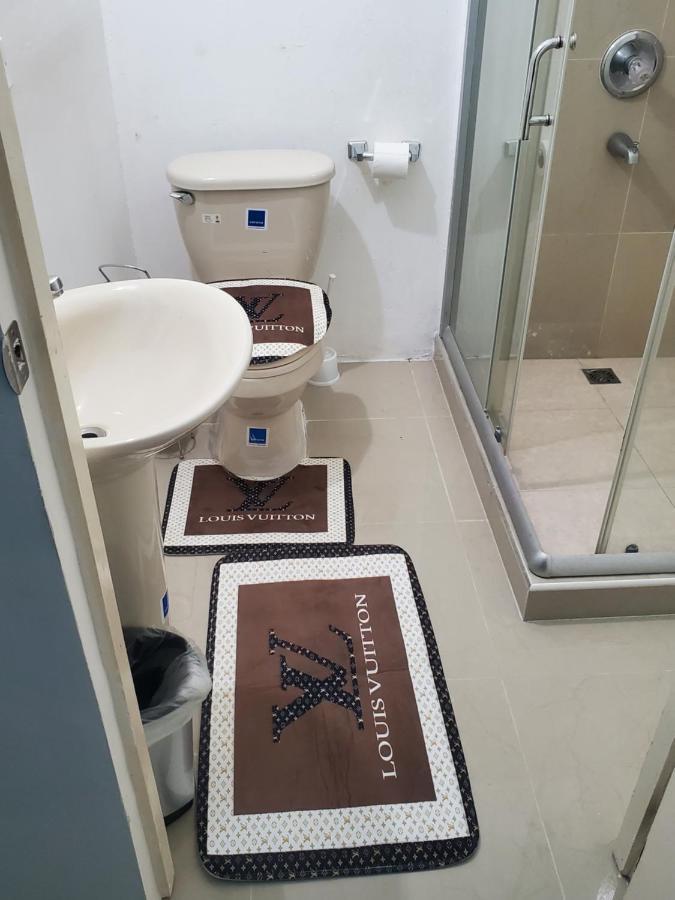 Comfy Guest Rooms ปอร์ตอันโตนิโอ ภายนอก รูปภาพ