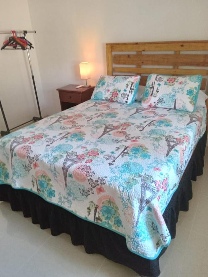 Comfy Guest Rooms ปอร์ตอันโตนิโอ ภายนอก รูปภาพ